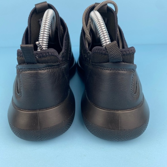 Ecco Black Leather Shoes. - Picture 4 of 12